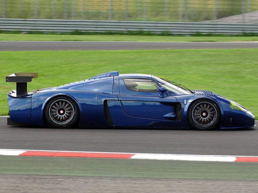  Maserati MCC 2004 года  (фото 3 из 11)